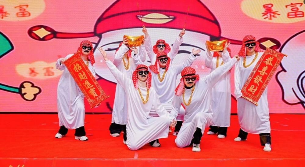 9afd232132c42135d0642106e253050a